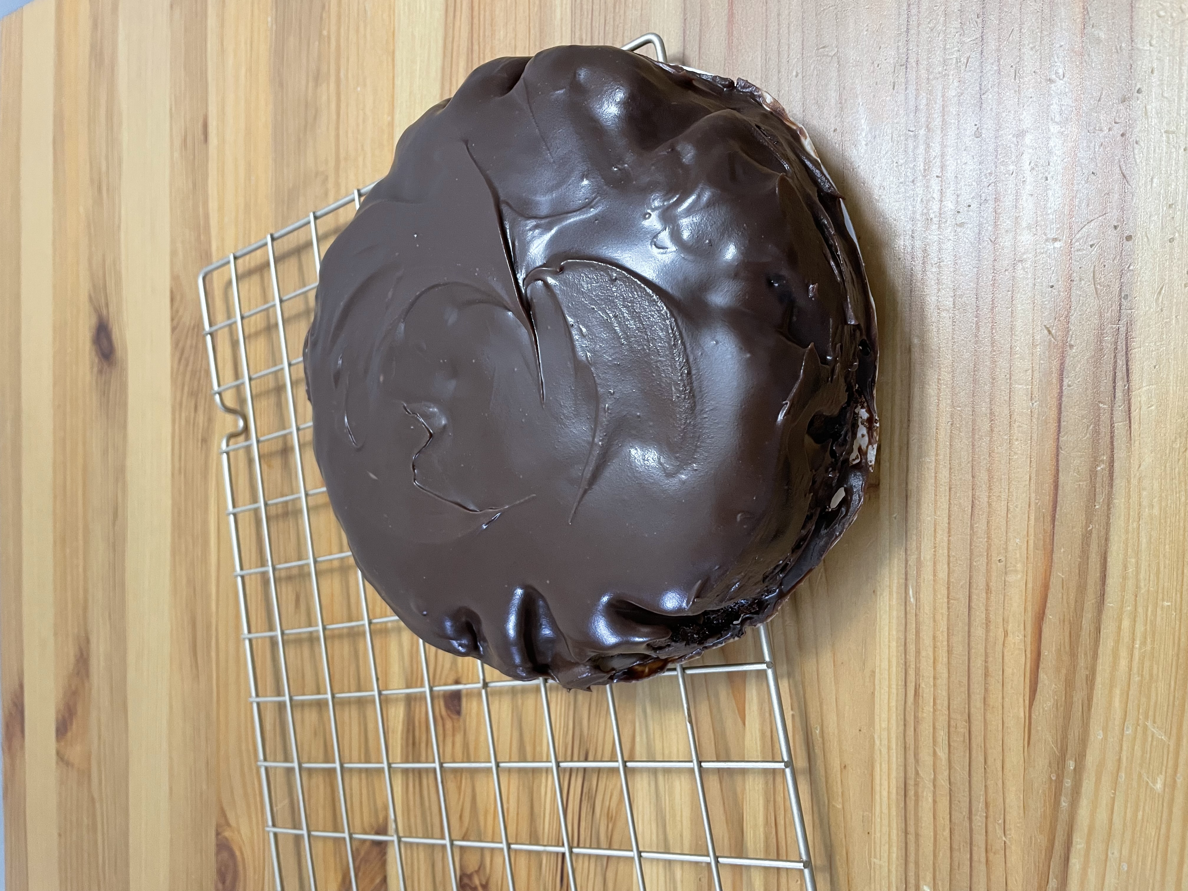 Mint chocolate ganache cake